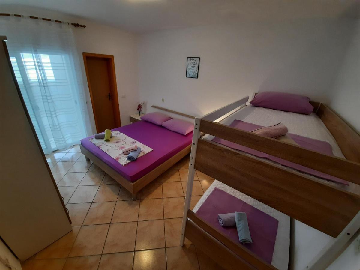 Studio Apartmani Ravlic Макарска Екстериор снимка