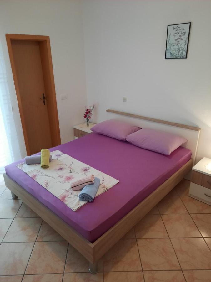 Studio Apartmani Ravlic Макарска Екстериор снимка