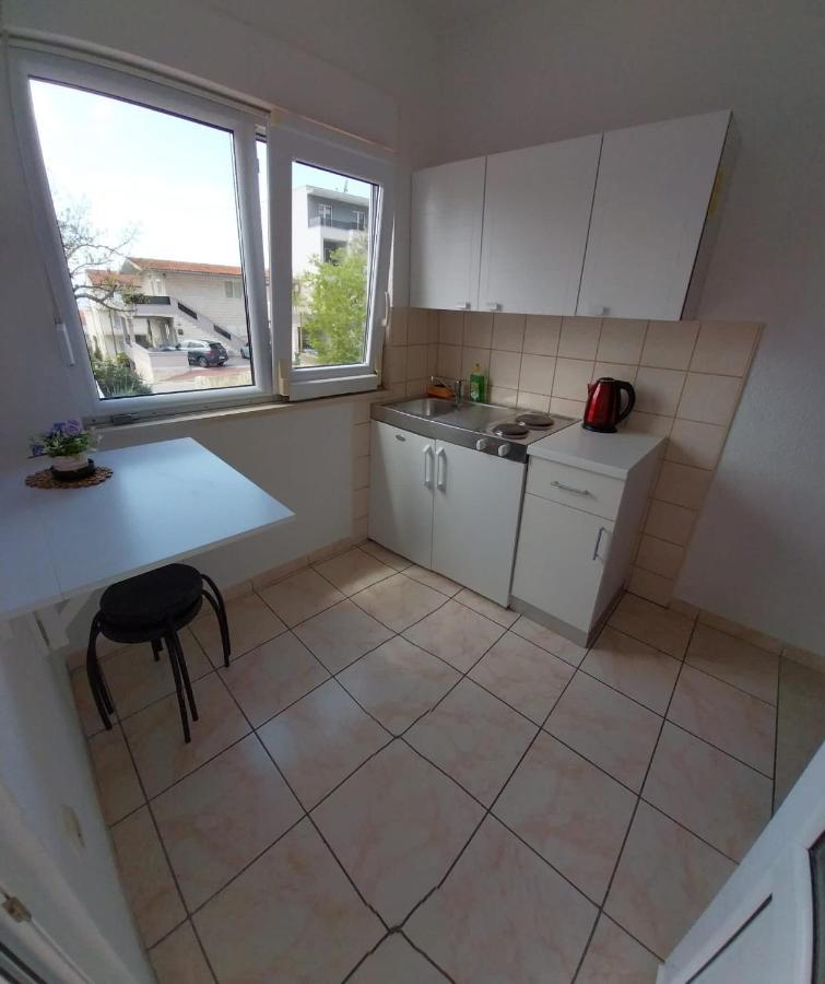 Studio Apartmani Ravlic Макарска Екстериор снимка
