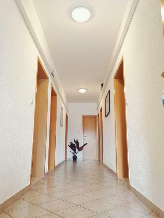 Studio Apartmani Ravlic Макарска Екстериор снимка